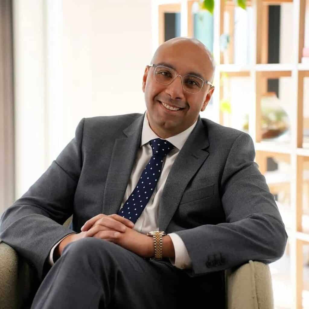 Dr-Aziz-Elgindi-of-Harley-Street-Hair-Transplant-Clinics
