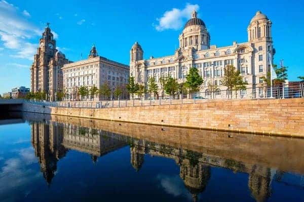 Liverpool roylal liver building